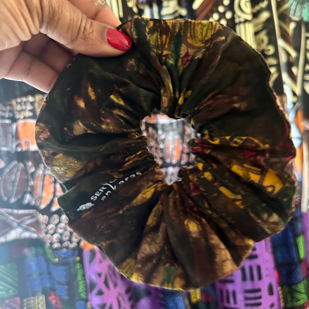 Colorful Patterned Scrunchies Set - Picture 6 of 7